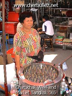 légende: Chatuchak Weekend Market Bangkok 065
qualityCode=raw
sizeCode=half

Données de l'image originale:
Taille originale: 165869 bytes
Temps d'exposition: 1/150 s
Diaph: f/280/100
Heure de prise de vue: 2002:12:21 13:21:06
Flash: oui
Focale: 42/10 mm
